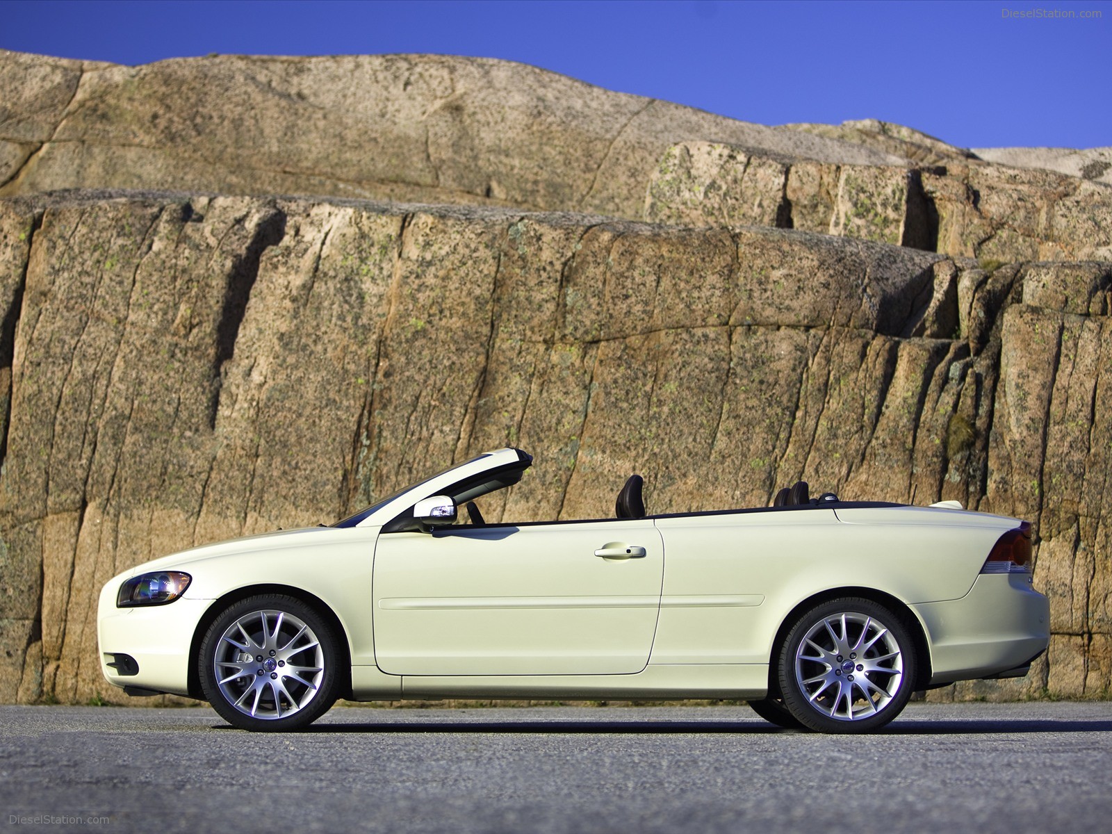 Volvo C70 2009